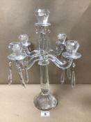 A VILLEROY AND BOCH RETRO STYLED TRANSPARENT GLASS FIVE BRANCHED CANDELABRA 43CM IN HEIGHT
