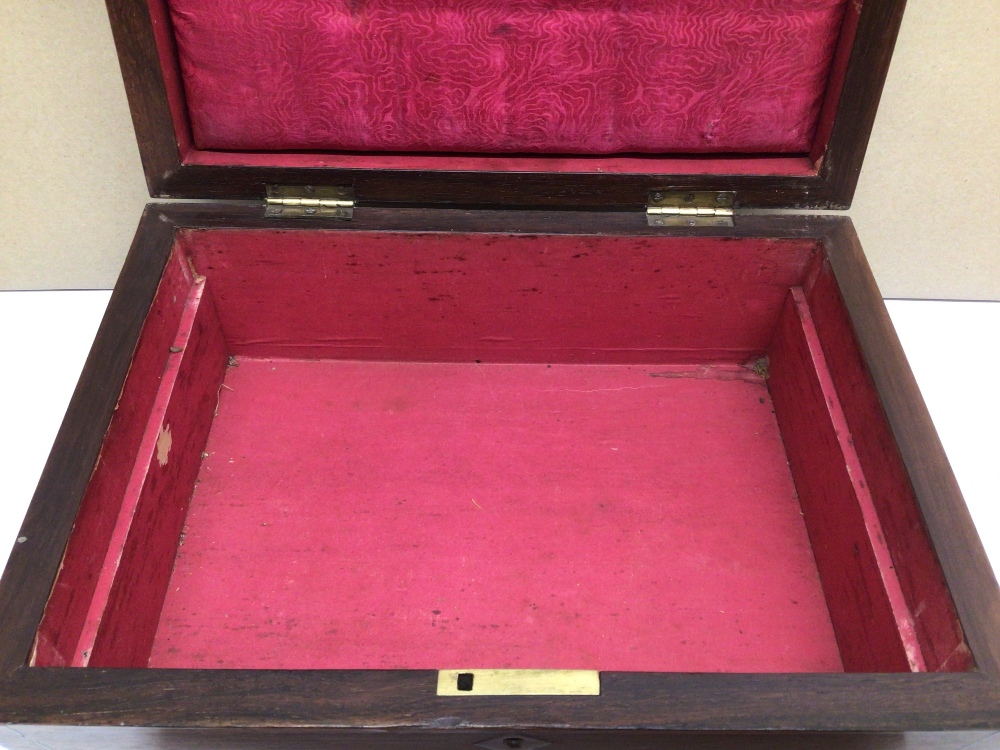 A ROSEWOOD WITH MOTHER OF PEARL INLAY WORKBOX/SEWING ON BUNG FEET WITH FITTED INTERIOR - Image 4 of 4