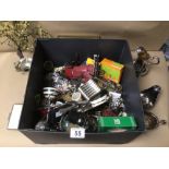 A BOX OF MIXED COLLECTABLES INCLUDES SILVER PLATED DISH WARE AND FLATWARE, A GLASS BONSAI TREE,