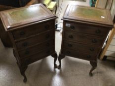 A PAIR OF GREEN LEATHER TOP FOUR DRAWERS CHESTS ON CABRIOLE LEGS, 73 X 43 X 32 CM