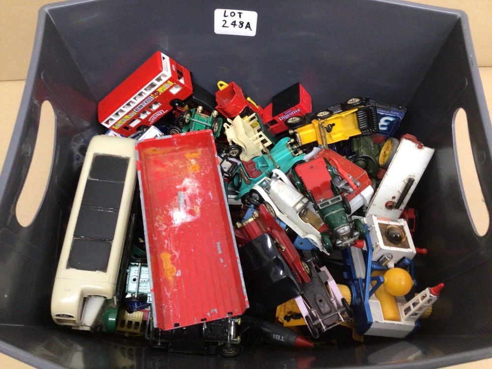 A MIXED COLLECTION OF DIE-CAST MODEL VEHICLES INCLUDES LLEDO, LESNEY, CORGI AND MORE - Image 4 of 7