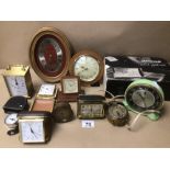 A COLLECTION OF MIXED VINTAGE CLOCKS INCLUDES A SMITHS BAKELITE ELECTRIC CLOCK, A SMITH THOMAS