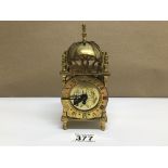 A VINTAGE SMITHS BRASS LANTERN CLOCK, 17CM