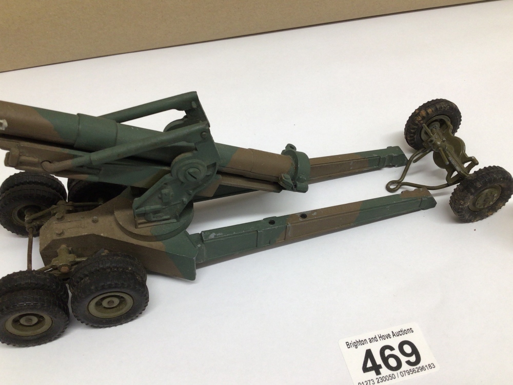 A VINTAGE DIE-CAST CANON TOY, 29CM LONG - Image 3 of 4