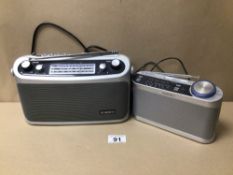 TWO ROBERTS RADIOS CLASSIC 993, AND CLASSIC 928