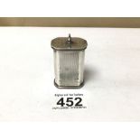 A HEAVY ART DECO HALLMARKED SILVER RECTANGULAR PEPPER POT, 6.5CM, 46G