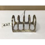 A HALLMARKED SILVER TOAST RACK, 59G