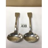 A PAIR OF HALLMARKED SILVER SAUCE LADLES, LONDON 1824, 163G