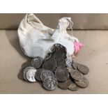 A BAG OF SILVER PRINCE CHARLES AND LADY DIANA SPENCER ROYAL WEDDING CROWN COINS, TOTAL WEIGHT 5.75