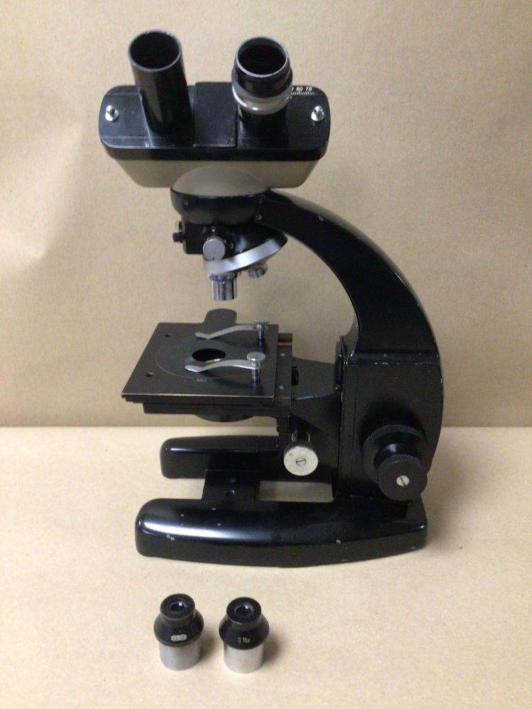 CASED MICROSCOPE FROM COOKE TROUGHTON AND SIMMS LTD (M12094) - Image 8 of 9