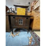 AN ARTS'N'CRAFTS WASHSTAND WITH YELLOW TILES