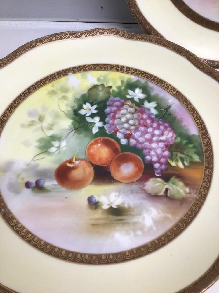 NORITAKE FIVE PIECES OF CHINA WITH FRUIT DECORATION - Image 4 of 7