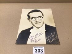 A SIGNED PHOTOGRAPH OF AMERICAN ACTOR HAROLD LLOYD