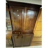 A MAHOGANY VICTORIAN LINEN CUPBOARD, 210 X 97CM