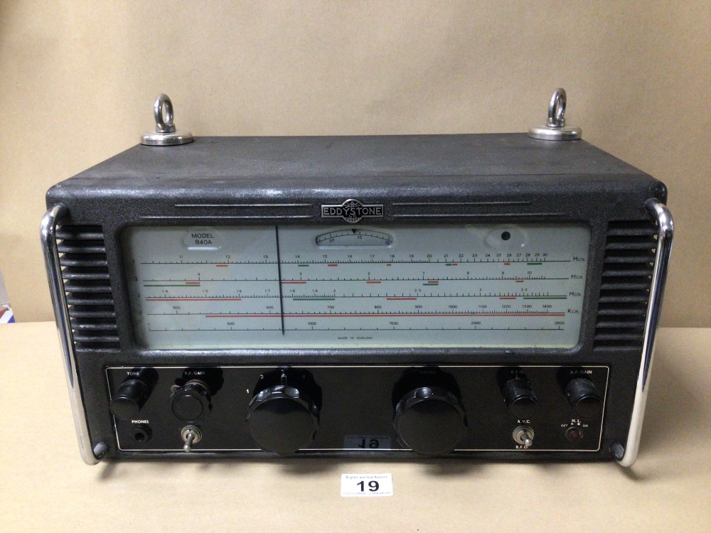 A 1950'S RADIO/RECEIVER BY EDDYSTONE MODEL 840A IN BLACK METAL CASING