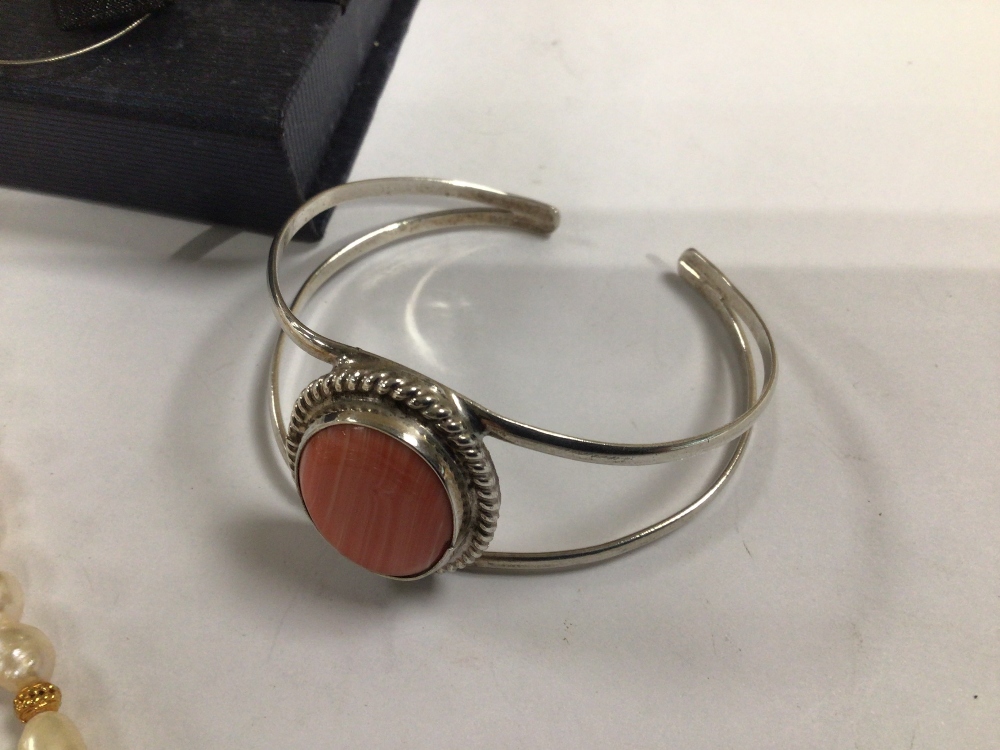 MIXED JEWELLERY ITEMS, MEXICAN SILVER BRACELET WITH OTHER SILVER, AND MORE - Image 3 of 4