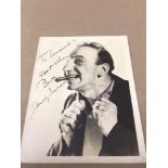 A SIGNED PHOTOGRAPH OF AMERICAN ACTOR JIMMY DURANTE