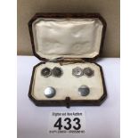 A CASED ART DECO GENTS CUFFLINK & BUTTON SET