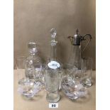 A COLLECTION OF GLASSWARE ITEMS INCLUDES TWO DECANTERS WITH STOPPERS, TWO SEPARATE MATCHING GLASSES,