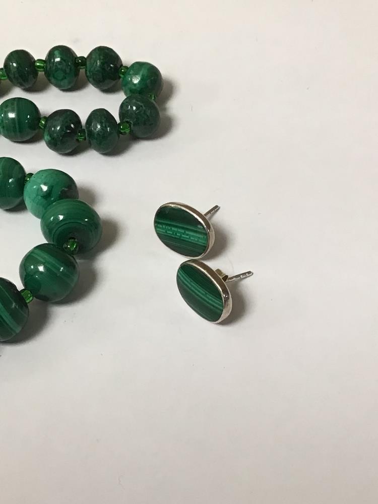 MALACHITE BEAD NECKLACE & 925 MALACHITE STUDS - Image 2 of 3