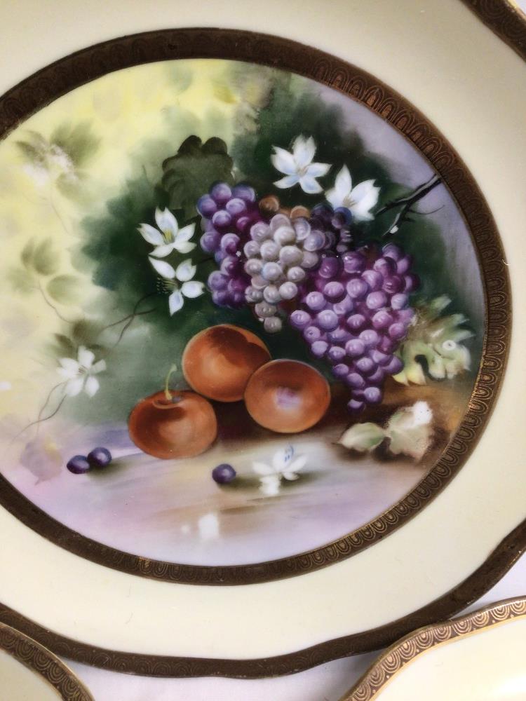 NORITAKE FIVE PIECES OF CHINA WITH FRUIT DECORATION - Image 6 of 7