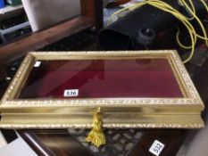 GILDED GLASS TABLE TOP DISPLAY CASE BY MONGELLI (ITALY), 56 X 30 X 10CM