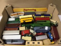 A MIXED COLLECTION OF DIE-CAST MODEL VEHICLES (BUSES, TRAMS, AND CARS), INCLUDES CORGI, LESNEY,