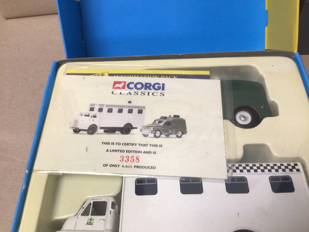 A COLLECTION OF DIE-CAST CORGI MODEL VEHICLES - Image 7 of 7