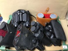 A COLLECTION OF BINOCULARS (MOST CASED), MIRANDA 8X40, SEAL 12-36X70, TASCO 20X50MM, AND MORE