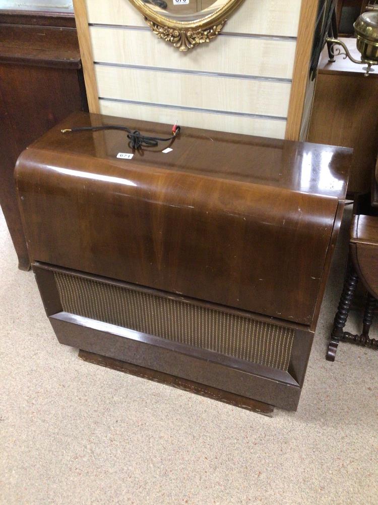 A VINTAGE RADIOGRAM WITH GARRARD RECORD DECK (TURNS ON BUT NEEDS ATTENTION)