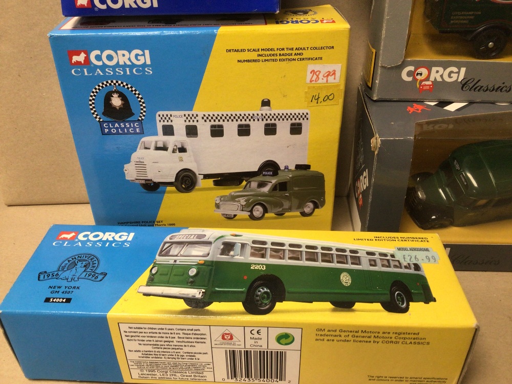 A COLLECTION OF DIE-CAST CORGI MODEL VEHICLES - Image 4 of 7