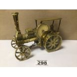 A HEAVY BRASS STEAM ENGINE 17 X 14CM