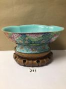 A LATE 19TH CENTURY CHINESE BOWL ON STAND A/F, 27CM