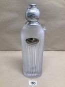 A LARGE VI FACONNABLE FACTICE ADVERTISING STORE DISPLAY GLASS BOTTLE OF LADIES PERFUME, NO CONTENTS,