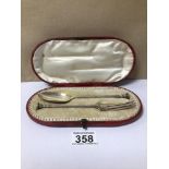 PAIR OF HALLMARKED SILVER SEAL END SERVERS, CASED, 75G