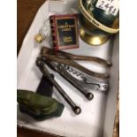 SMALL BOX OF MIXED COLLECTABLES, INCLUDES TWO POCKET BOOKS, POCKET CORKSCREW, NUTCRACKERS, AND MORE