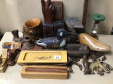 BOX OF MIXED VINTAGE TREEN, SOME A/F, INCLUDES WOODEN RATCHET, PAPIER-MÂCHÉ DECOY DUCK AND MORE