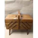 RETRO WOODEN CANTILEVER LIDDED EMPTY SEWING BOX WITH HANDLE