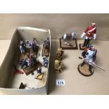 SMALL BOX OF PLASTIC MILITARY SOLDIERS AND TWO RESIN ORIENTAL FIGURES, SOME A/F