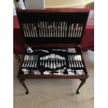 A CASED SET OF KINGS PATTERN CANTEEN OF CUTLERY