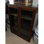 A VINTAGE WOODEN FLOOR MOUNTED DISPLAY CABINET WITH KEY, 97 X 124 X 26CM