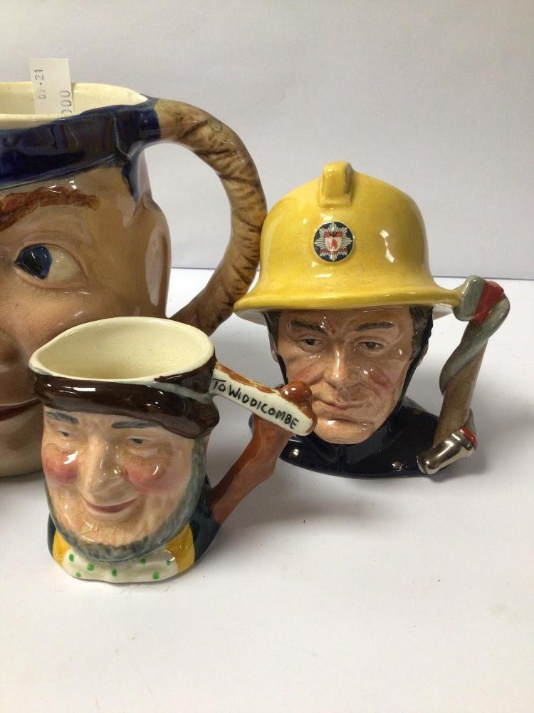 MIXED CERAMIC TOBY JUGS, BESWICK, ROYAL DOULTON, AND MORE - Bild 3 aus 5