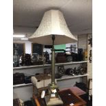 A PAIR OF LARGE BRASS COLUMN LAMPS, 96CM