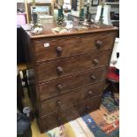 A LARGE VICTORIAN MAHOGANY FIVE DRAWER CHEST, 122 X 92 X 48CM