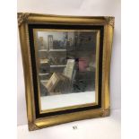 A VINTAGE GILDED FRAMED MIRROR, 39 X 46CM