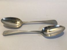 PAIR OF GEORGE III HALLMARKED SILVER TABLESPOONS, 22CM 1813 LONDON, WILLIAM ELEY, CHAWNER, AND