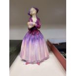 ROYAL DOULTON FIGURINE DORCAS (HN1558)