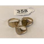 THREE HALLMARKED 9CT GOLD SIGNET RINGS A/F, 11.6G