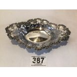 HALLMARKED SILVER PIERCED & EMBOSSED BON BON DISH, 16CM, 55G COOPER BROS & SONS SHEFFIELD 1911