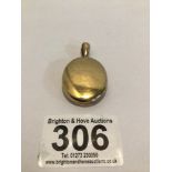 HALLMARKED 18CT GOLD LOCKET, 19G